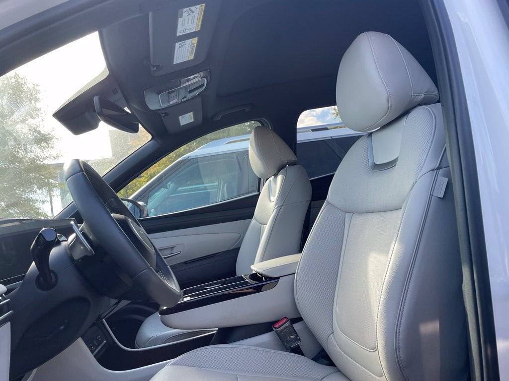 2026 Hyundai Tucson Limited Leather, Moonroof, One Owner, Low Miles