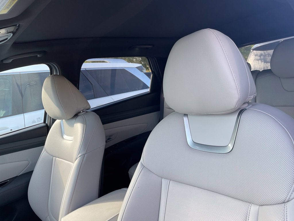 2026 Hyundai Tucson Limited Leather, Moonroof, One Owner, Low Miles