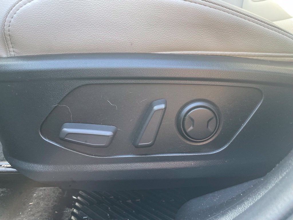2026 Hyundai Tucson Limited Leather, Moonroof, One Owner, Low Miles