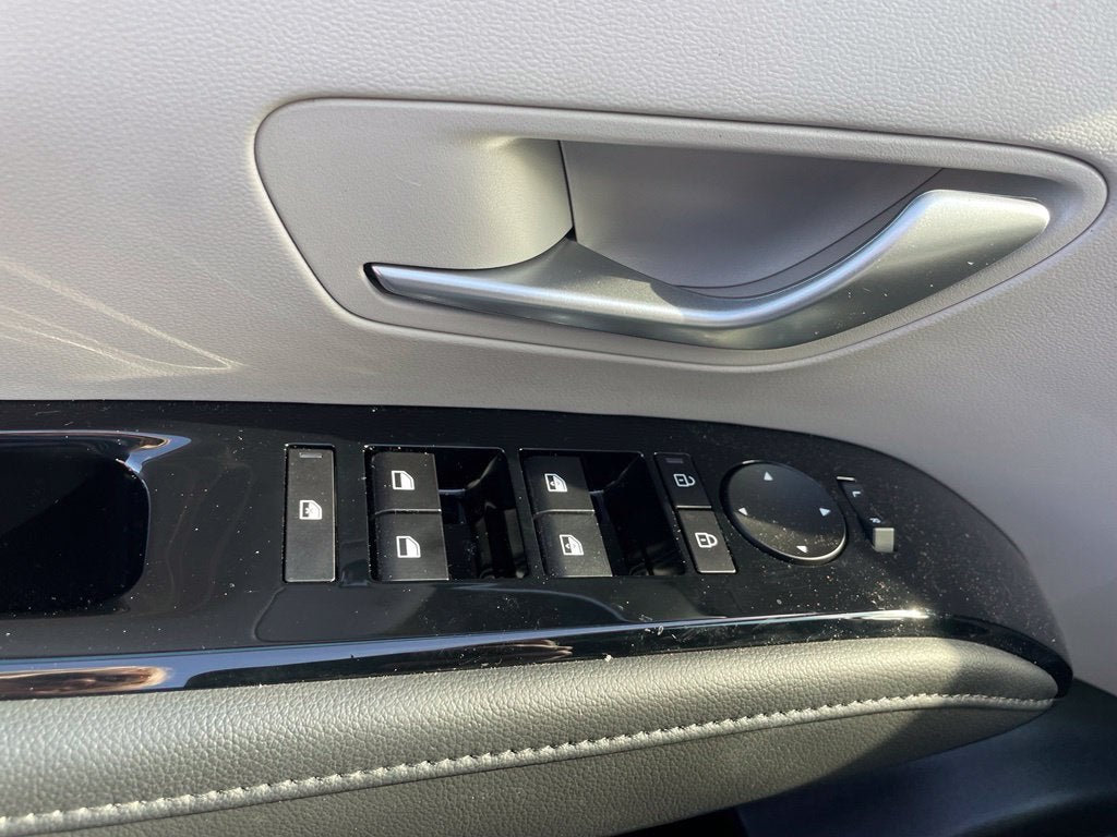 2026 Hyundai Tucson Limited Leather, Moonroof, One Owner, Low Miles