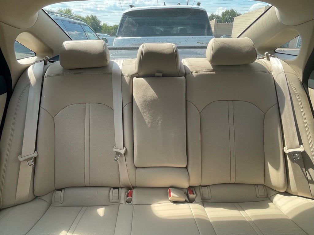 2015 Hyundai Sonata Limited Clean CarFax, One Owner, Extra Clean