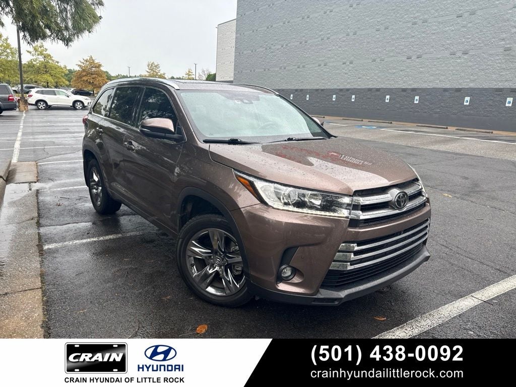 2019 Toyota Highlander Limited Platinum Third Row, Leather, Clean CarFax, One Owner, Low M