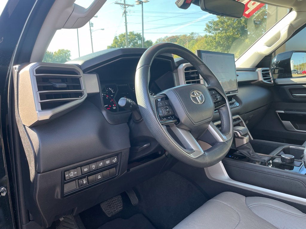 2023 Toyota Tundra Limited Pano Roof, Leather, Clean CarFax, One Owner