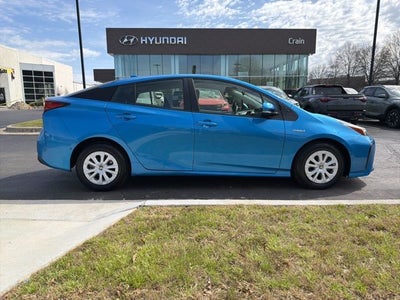 2020 Toyota Prius LE