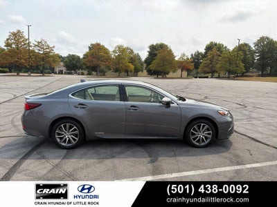2016 Lexus ES 300h Luxury Pkg, Navi, Adaptive Cruise, Parking Sensors