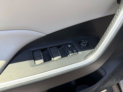 2025 Toyota RAV4 Hybrid XLE CARFAX 1-OWNER