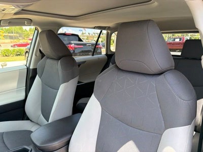 2025 Toyota RAV4 Hybrid XLE CARFAX 1-OWNER