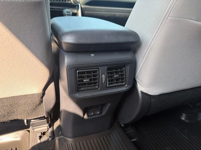 2025 Toyota RAV4 Hybrid XLE CARFAX 1-OWNER