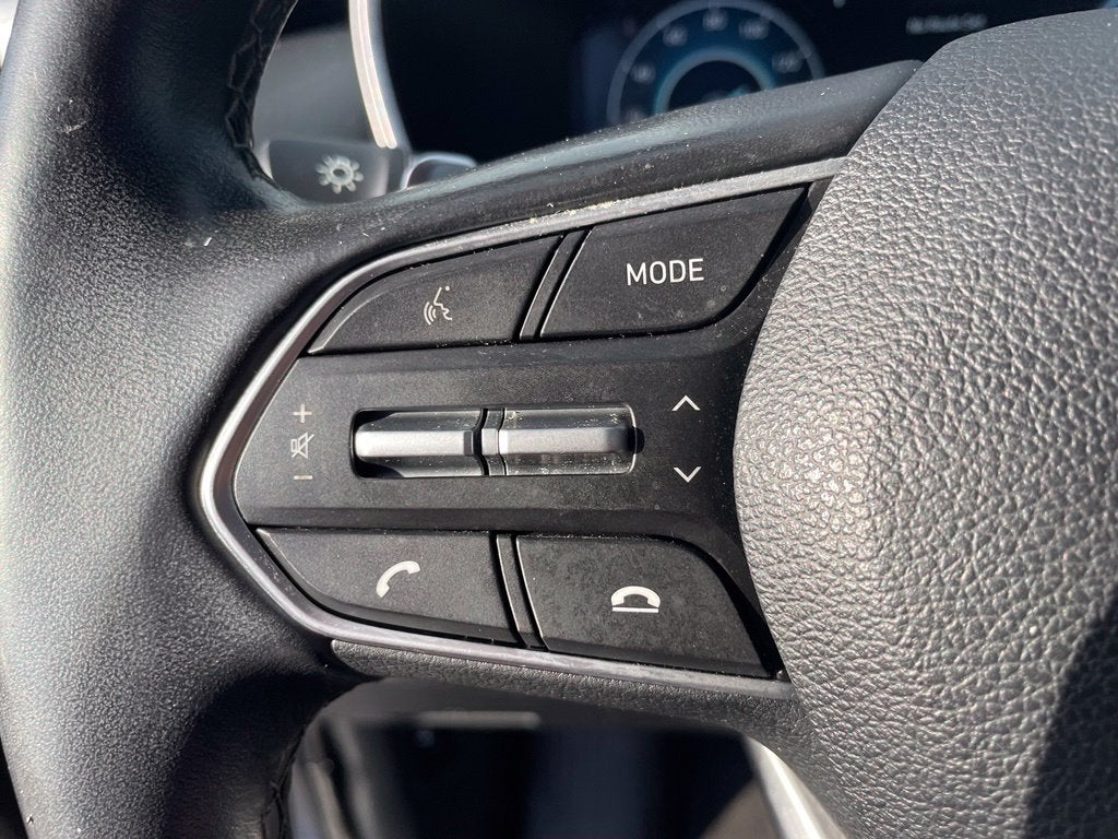 2022 Hyundai Santa Fe Hybrid Limited Pano Roof, Leather, One Owner