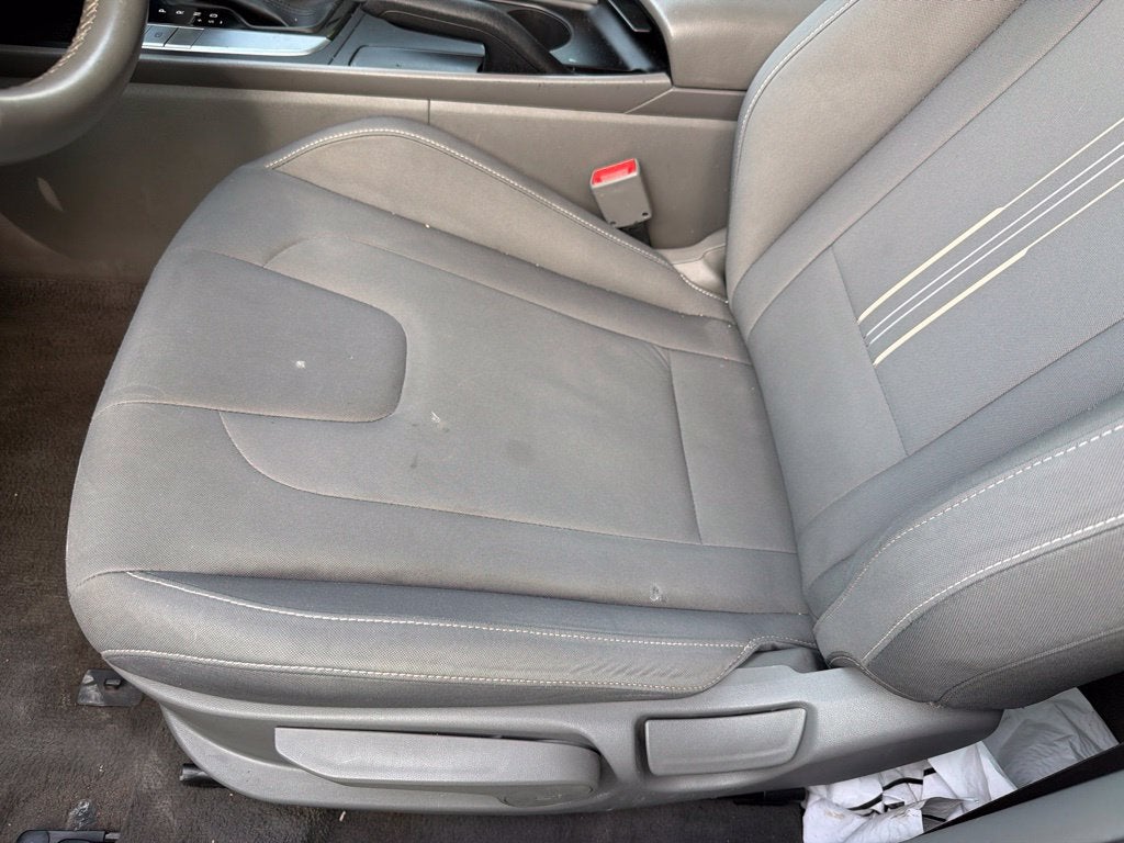 2025 Hyundai Elantra SEL Sport One Owner, Clean CarFax