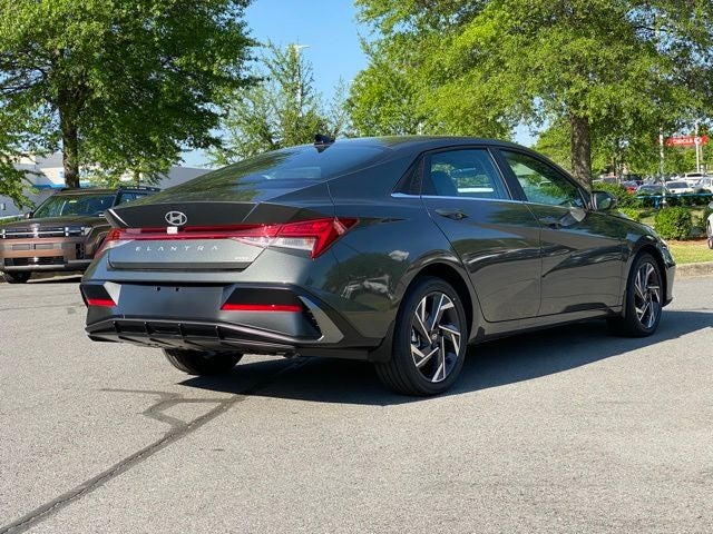 2025 Hyundai Elantra Hybrid Limited