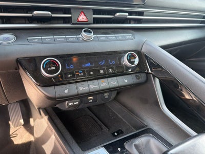 2025 Hyundai Elantra SEL Convenience CARFAX 1-Owner