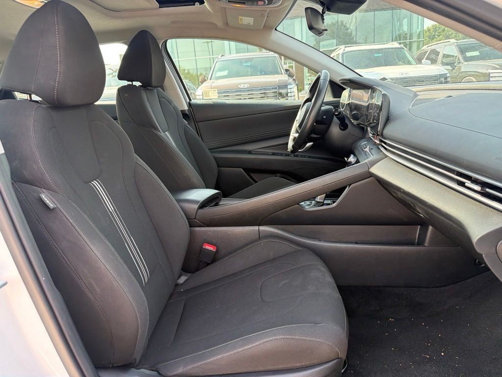 2025 Hyundai Elantra SEL Convenience CARFAX 1-Owner
