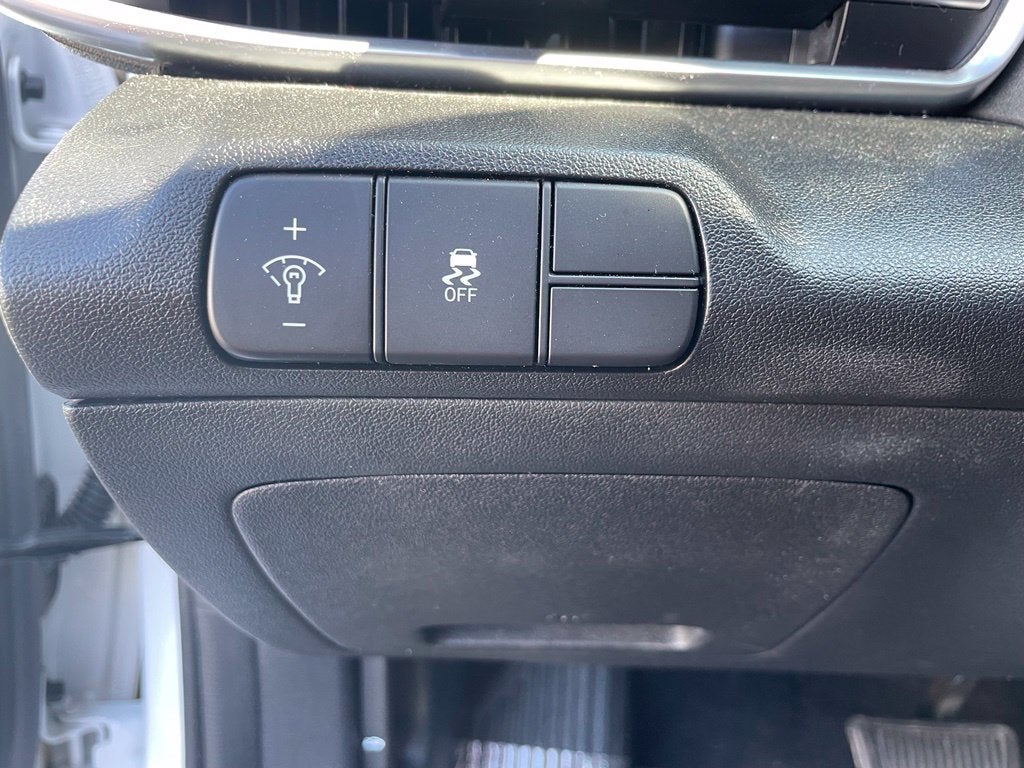 2025 Hyundai Elantra SEL Convenience Moonroof, Clean CarFax, One Owner
