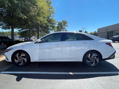 2025 Hyundai Elantra SEL Convenience Moonroof, Clean CarFax, One Owner