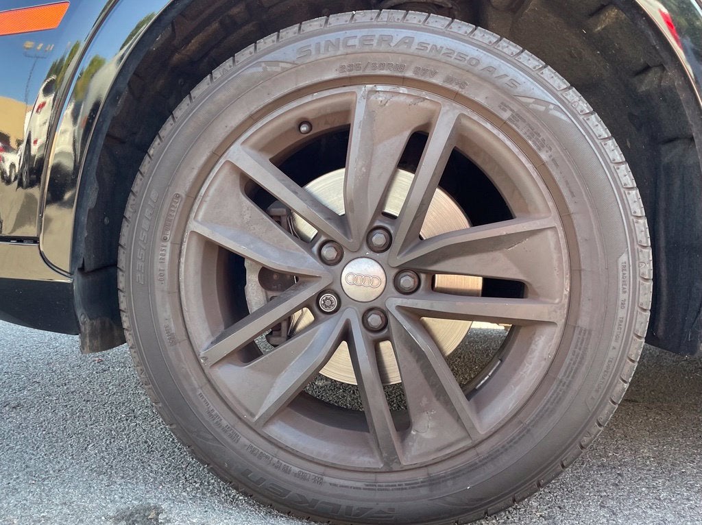 2017 Audi Q3 2.0T Premium, Pano Roof, Leather quattro