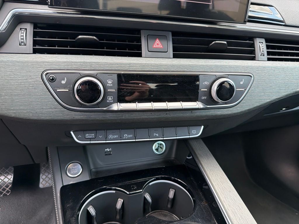 2024 Audi A4 45 S line Premium Plus quattro