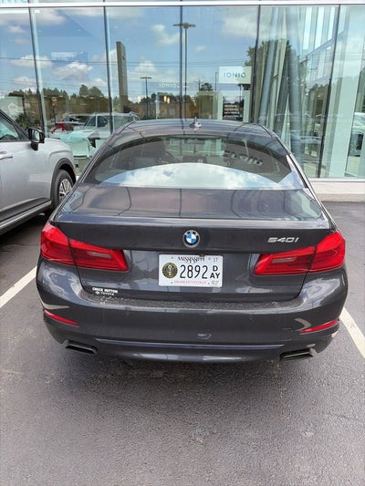 2019 BMW 5 Series 540i