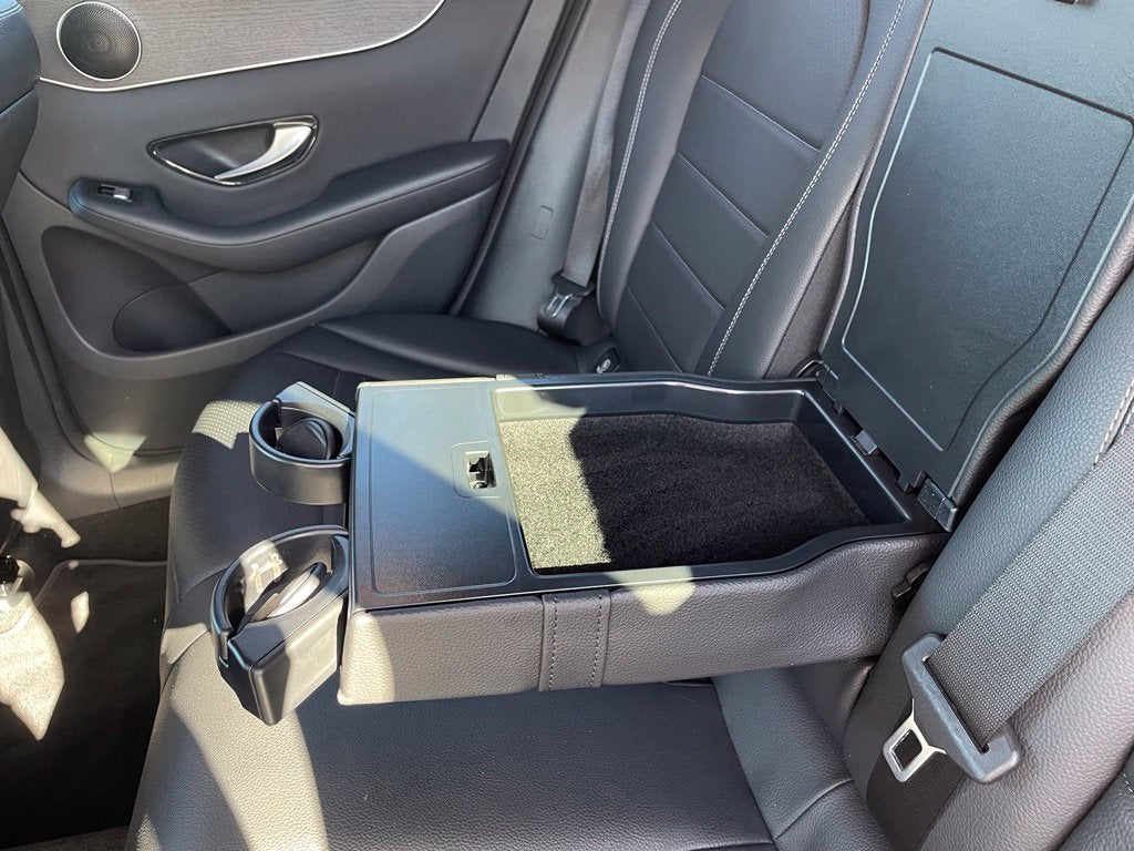 2020 Mercedes-Benz GLC GLC 300 Pano Roof, Leather, Low Miles, One Owner