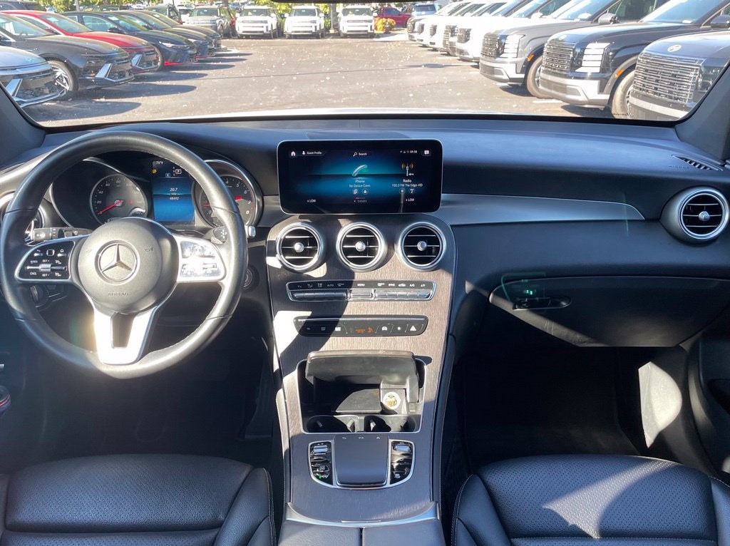 2020 Mercedes-Benz GLC GLC 300 Pano Roof, Leather, Low Miles, One Owner