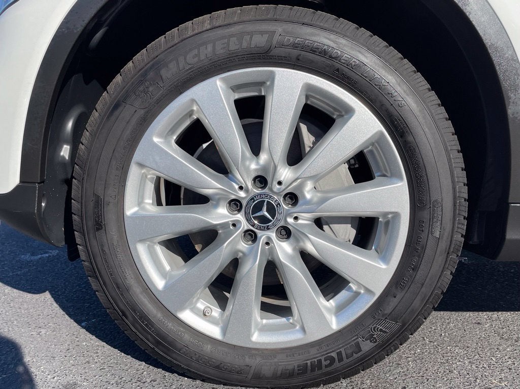 2020 Mercedes-Benz GLC GLC 300 Pano Roof, Leather, Low Miles, One Owner