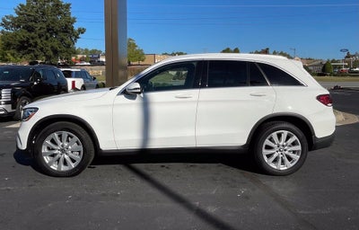 2020 Mercedes-Benz GLC GLC 300 Pano Roof, Leather, Low Miles, One Owner