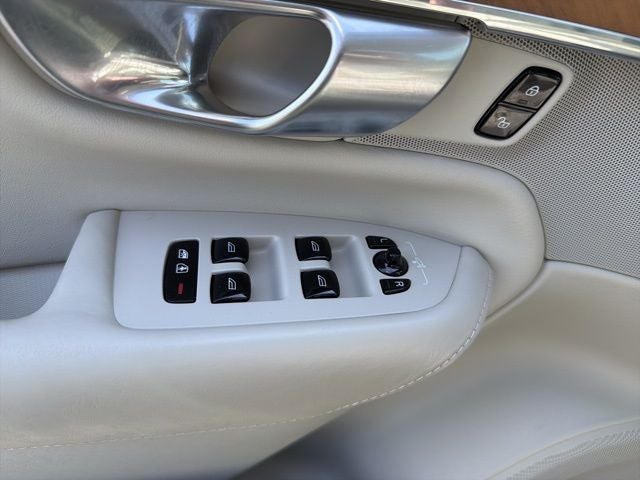 2020 Volvo XC90 T6 Inscription