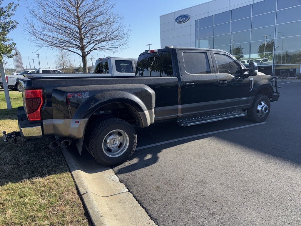 2022 Ford F-350SD Lariat