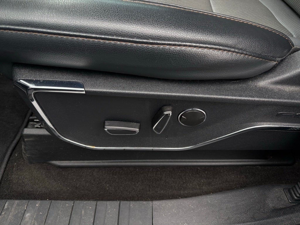 2022 Ford F-150 Lightning Lariat