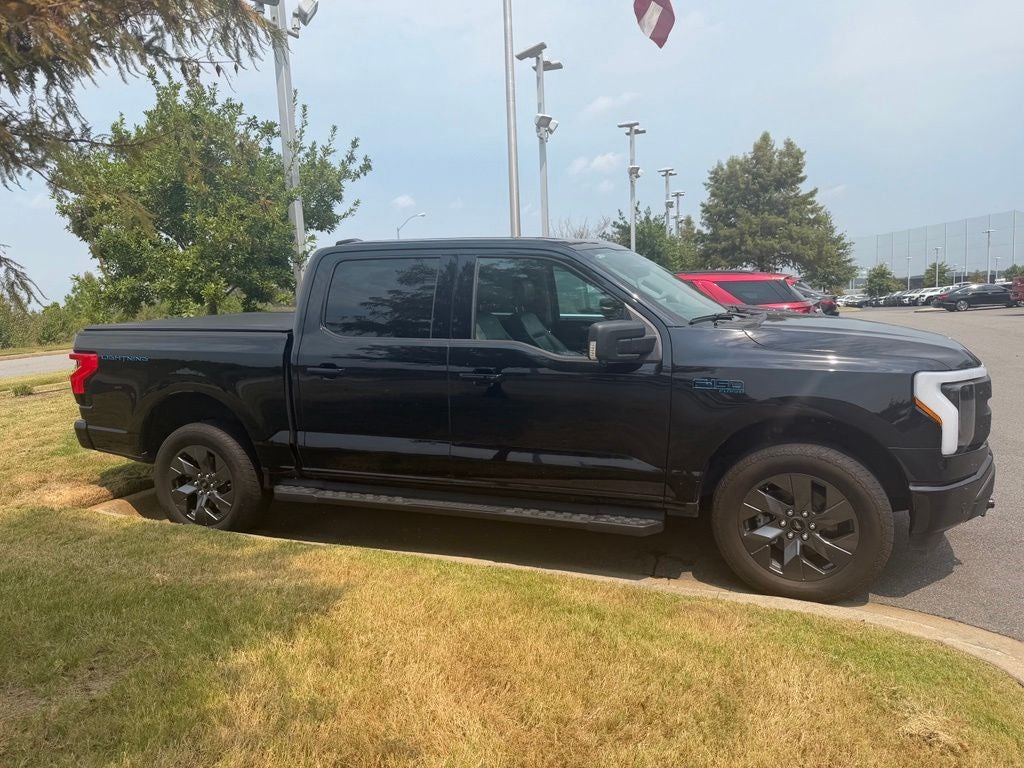 2025 Ford F-150 Lightning Flash