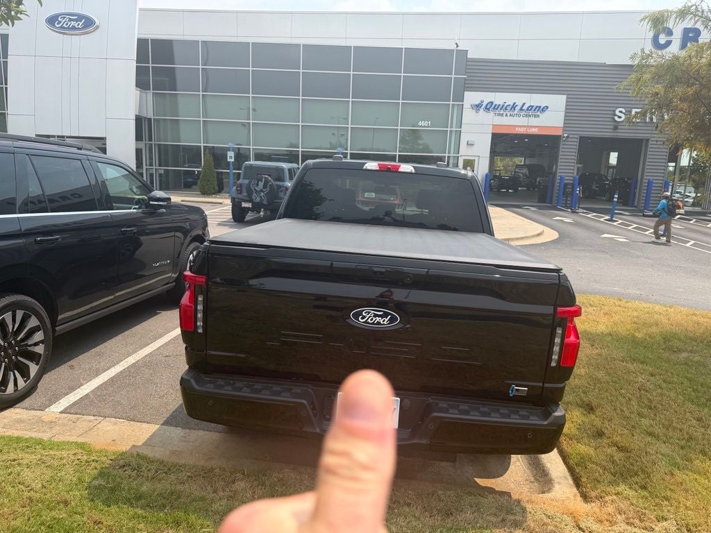 2025 Ford F-150 Lightning Flash