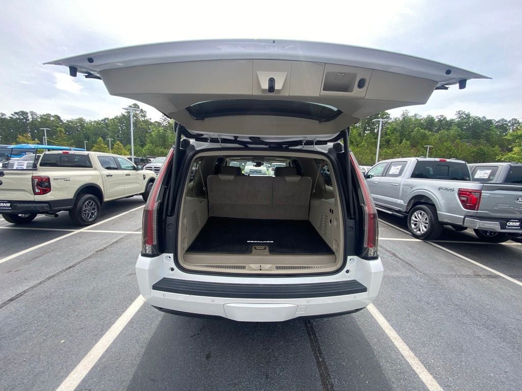 2018 Cadillac Escalade ESV Luxury