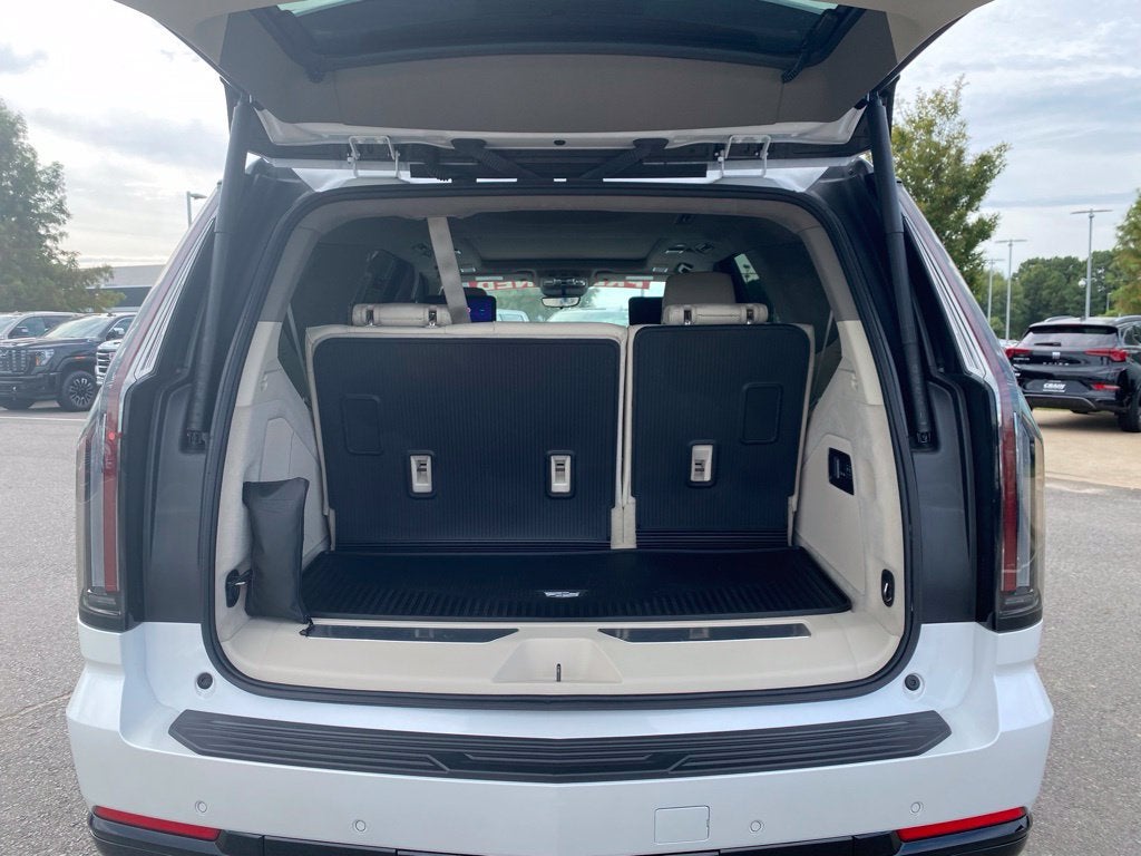 2025 Cadillac Escalade Sport Platinum