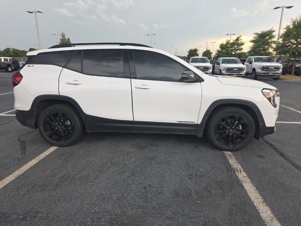 2022 GMC Terrain SLT