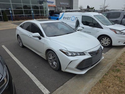 2019 Toyota Avalon XLE