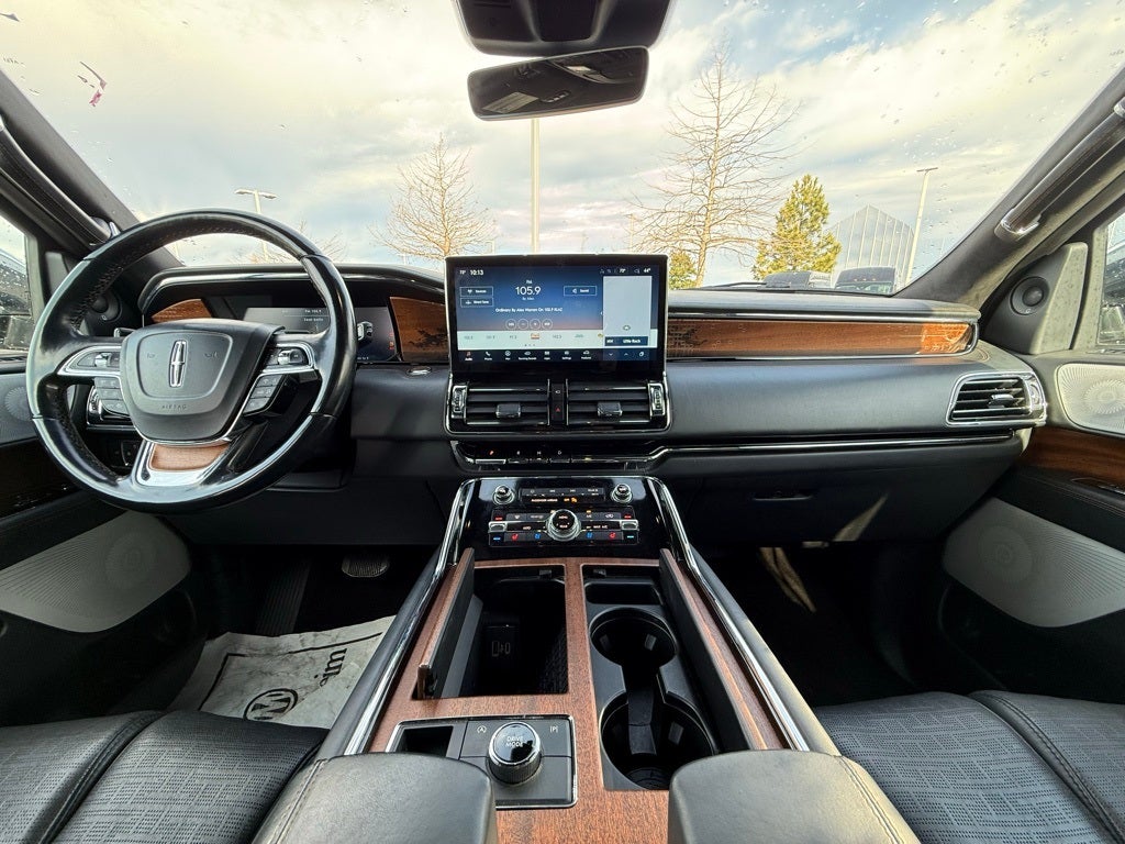 2022 Lincoln Navigator Black Label