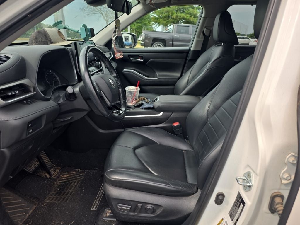 2021 Toyota Highlander XLE