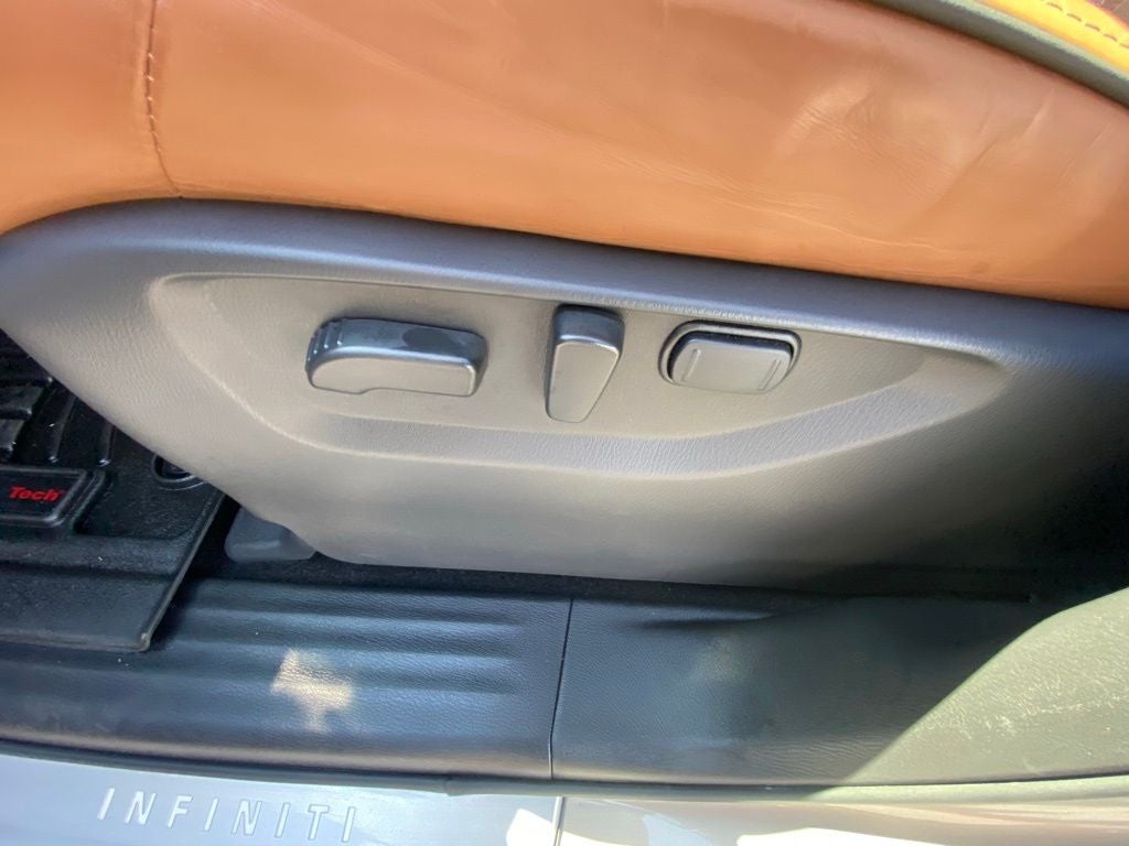 2024 INFINITI QX80 Sensory