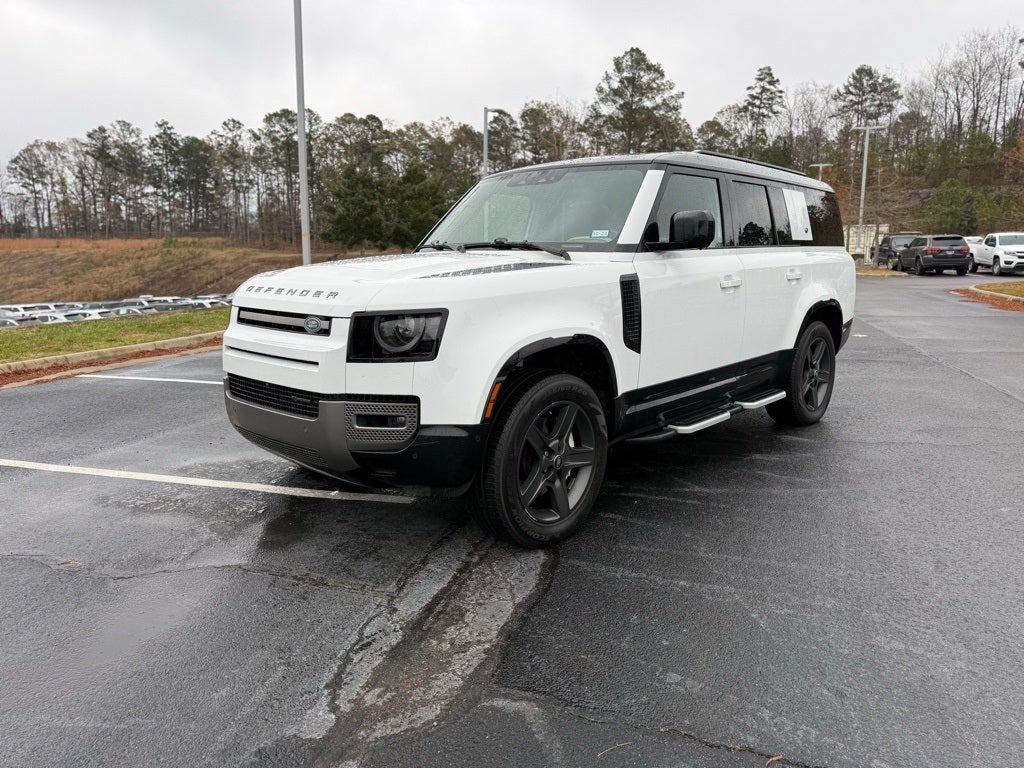 2023 Land Rover Defender 130 X-Dynamic SE