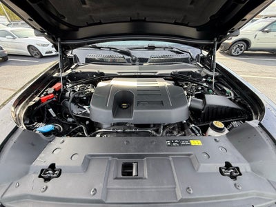 2024 Land Rover Defender 130 X-Dynamic SE