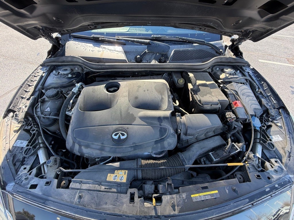 2017 INFINITI QX30 Premium