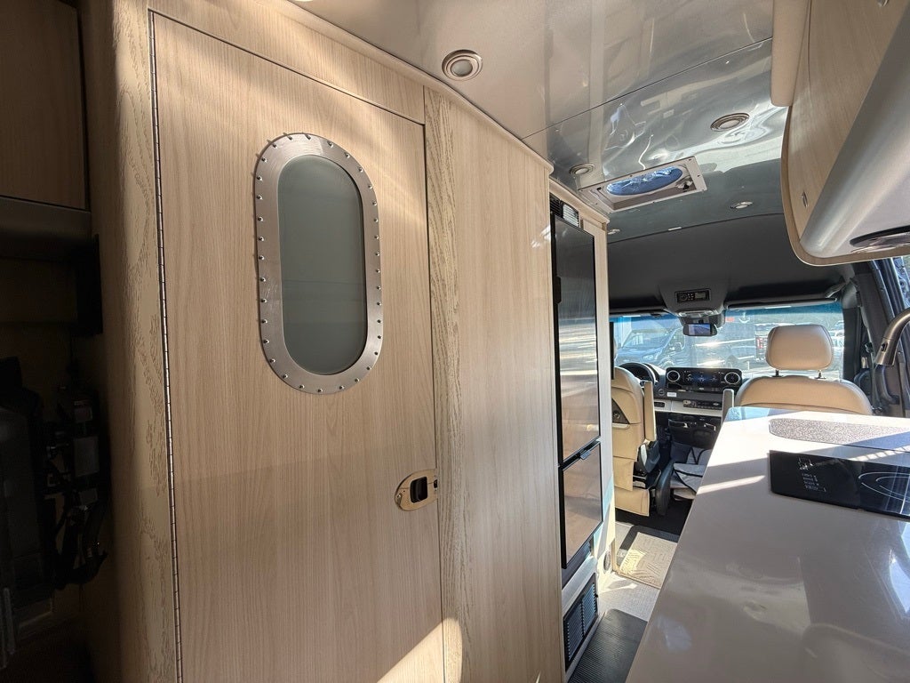 2023 Mercedes-Benz Airstream Cargo 170 WB High Roof
