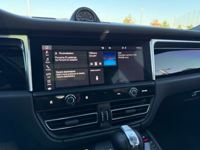 2022 Porsche Macan S