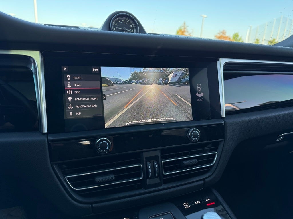 2022 Porsche Macan S