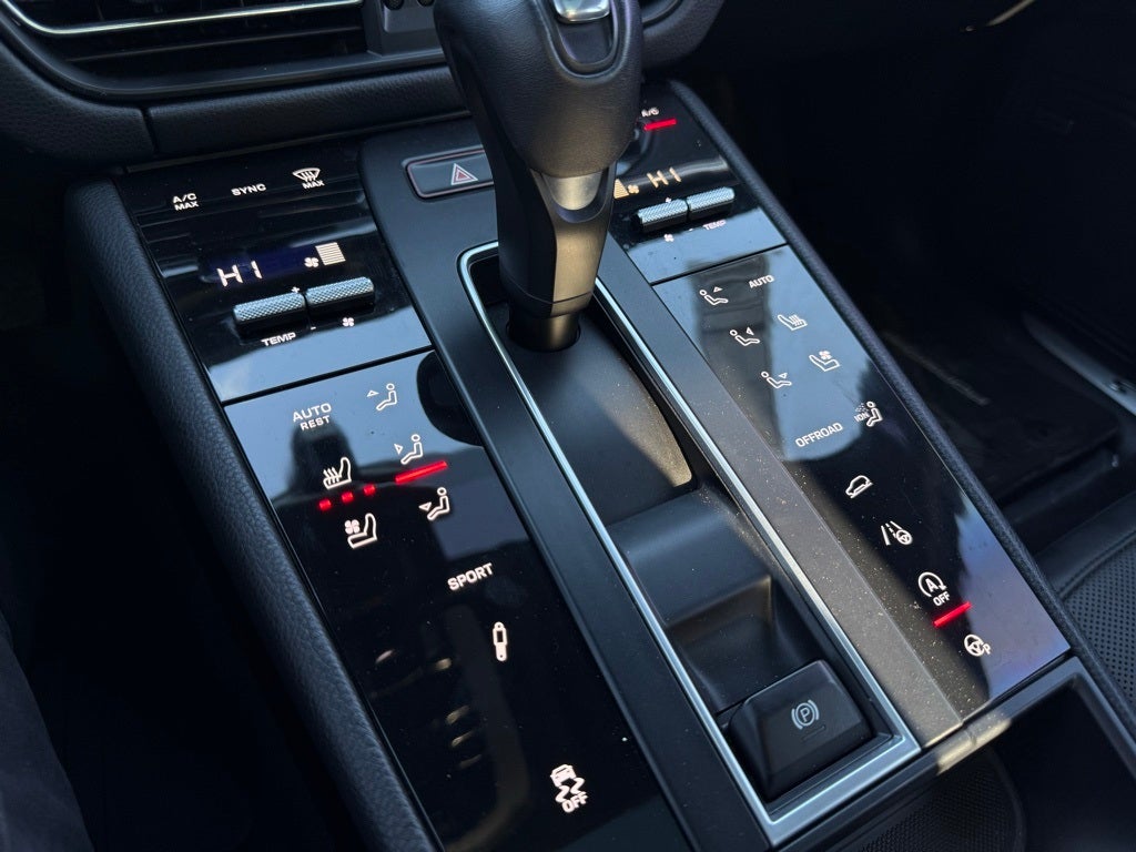 2022 Porsche Macan S