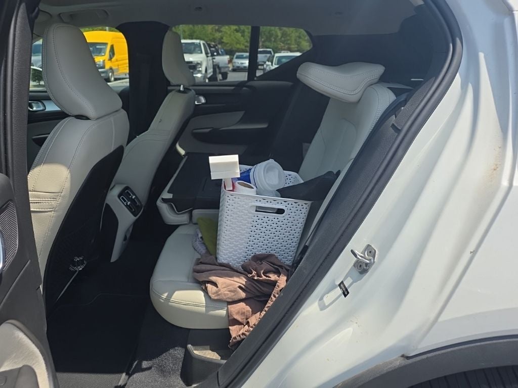 2021 Volvo XC40 Momentum
