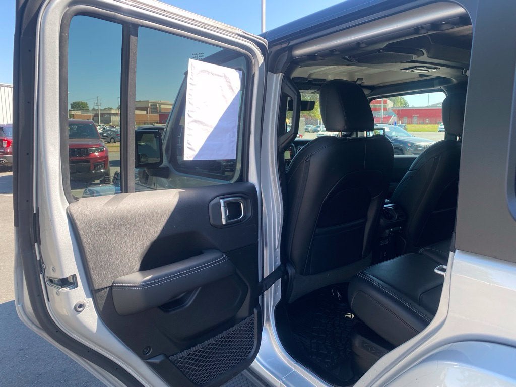 2023 Jeep Wrangler Sahara 4xe - HARD TOP - CLEAN CARFAX
