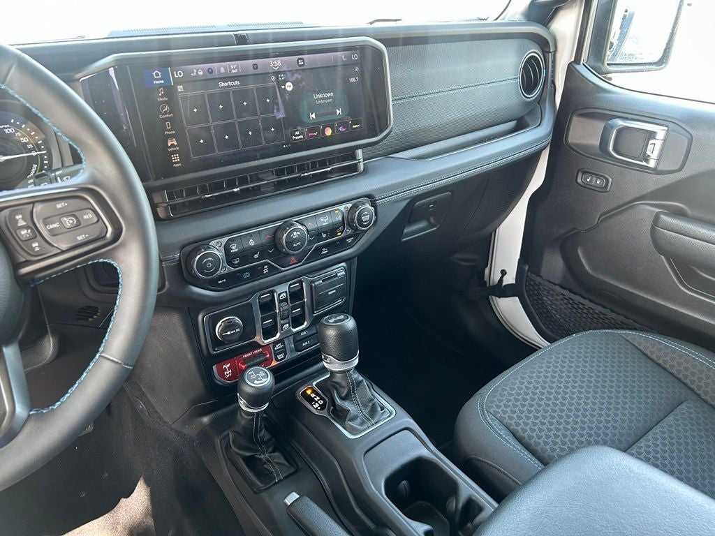 2025 Jeep Wrangler Rubicon 4xe - ONE OWNER - CLEAN CARFAX
