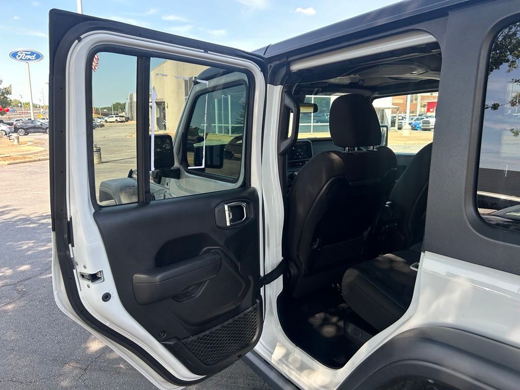 2025 Jeep Wrangler Rubicon 4xe - ONE OWNER - CLEAN CARFAX