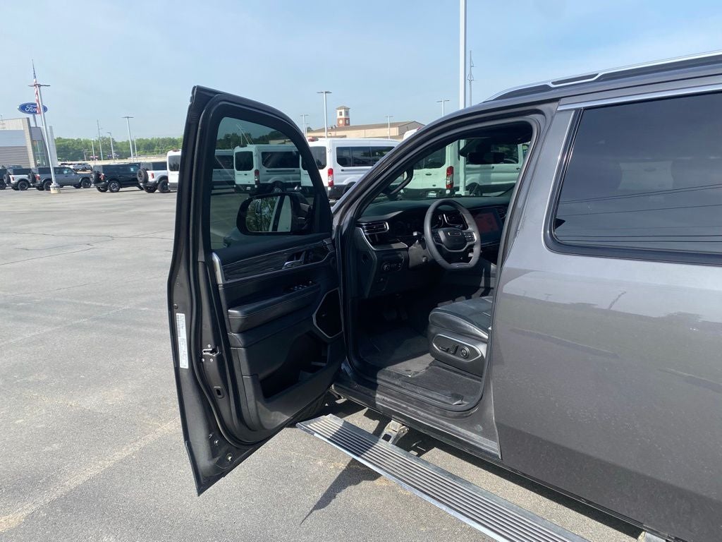 2022 Jeep Wagoneer Series III